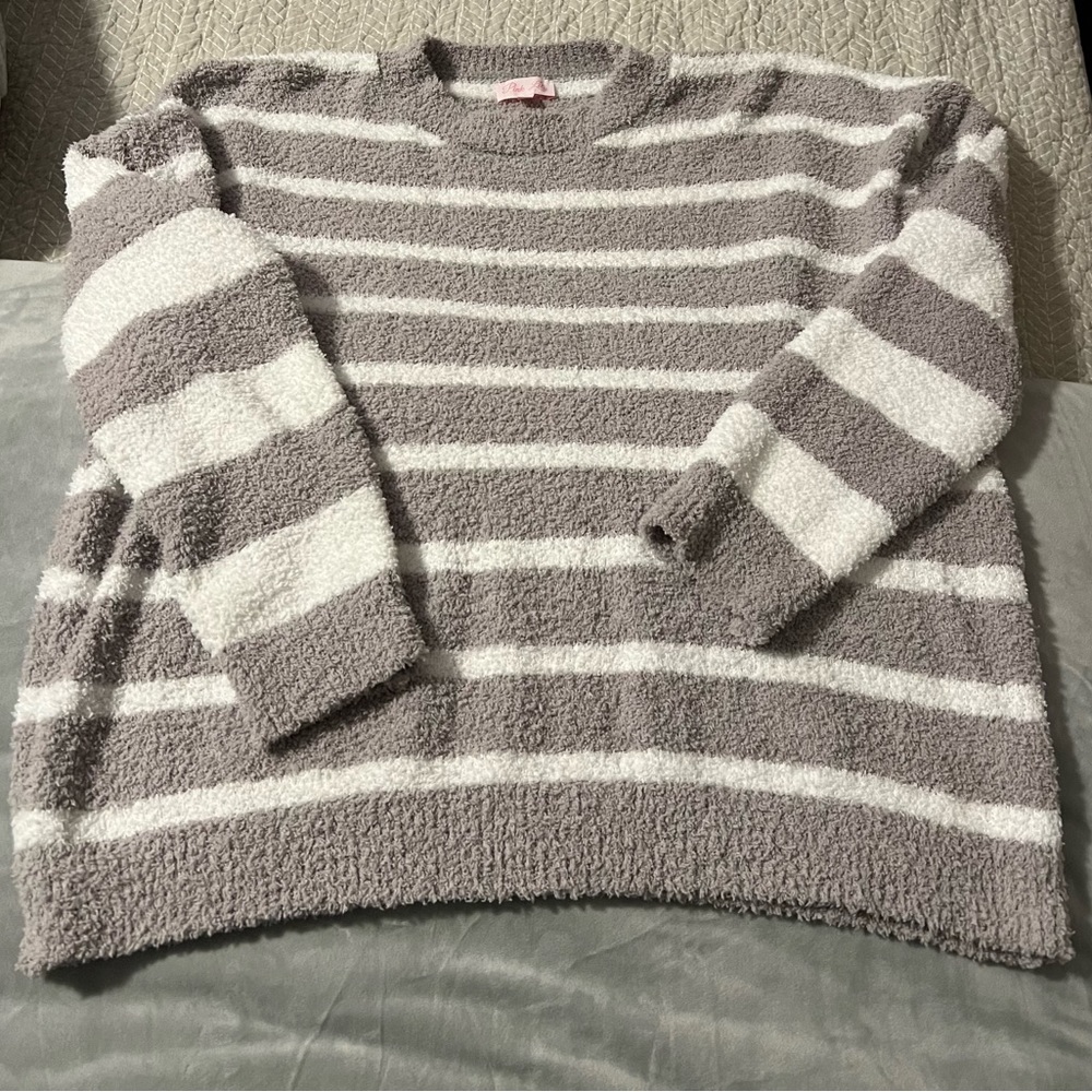 Large Pink Lily Boutique terry NWOT sweater